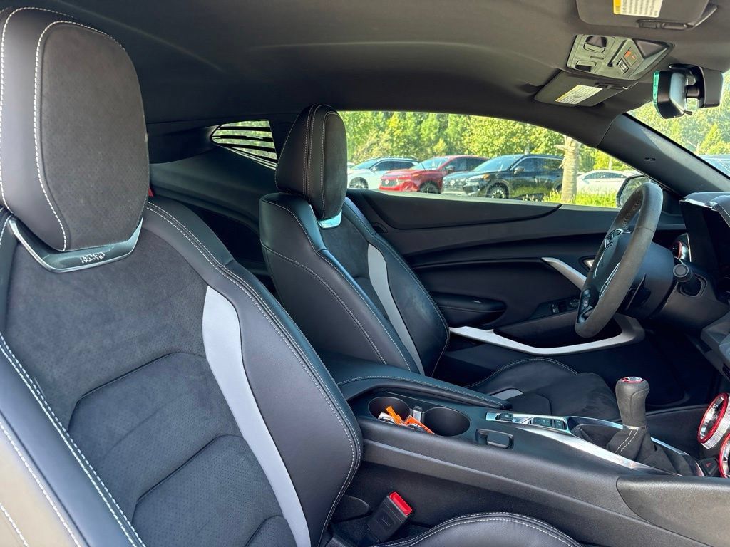 Used 2022 Chevrolet Camaro SS RWD image 14