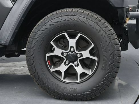 Used 2021 Jeep Wrangler Unlimited Rubicon AWD/4WD image 36