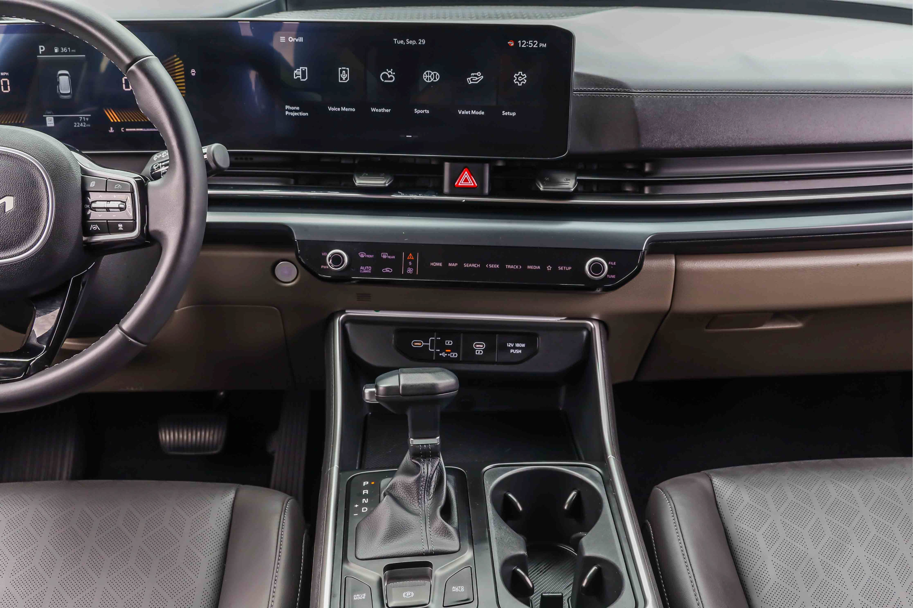 Used 2026 Kia Carnival FWD image 10
