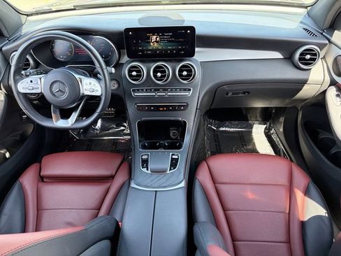 Used 2020 Mercedes-Benz GLC 300 4MATIC image 23