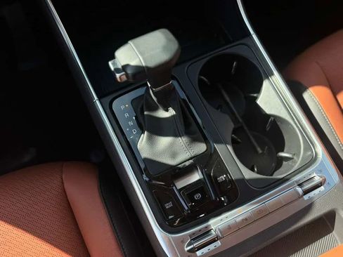 Used 2026 Kia Carnival SX Prestige image 22