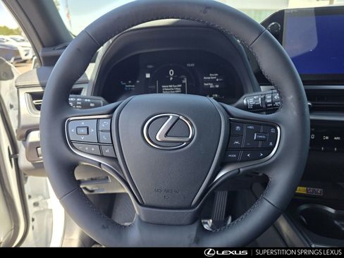 New 2026 Lexus UX 300h FWD image 21