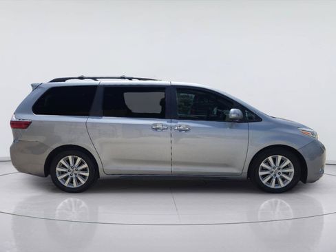 Used 2015 Toyota Sienna Limited FWD image 6