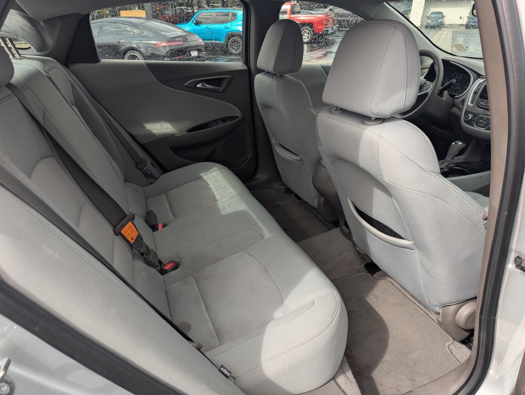 Used 2019 Chevrolet Malibu LS FWD image 30