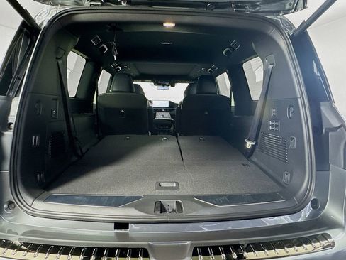 New 2026 INFINITI QX80 4WD w/ Sport Exterior Package image 33