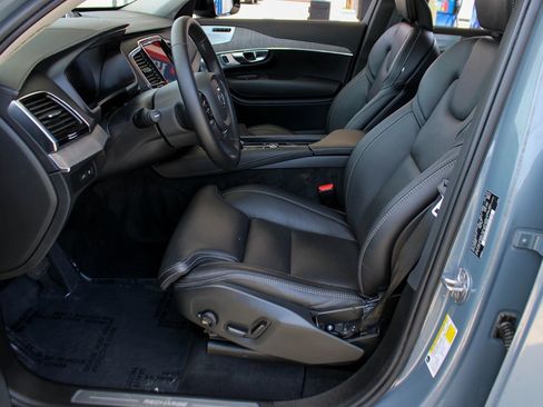 Used 2023 Volvo XC90 T8 Ultimate w/ Protection Package Premier AWD/4WD image 14