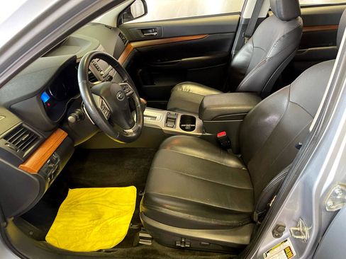 Used 2014 Subaru Outback 2.5i Limited image 23