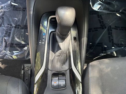 Used 2021 Toyota Corolla SE FWD image 22