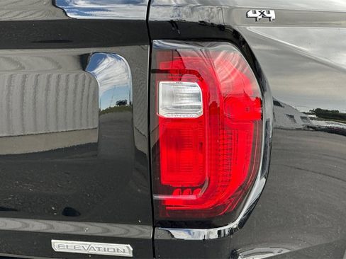 New 2025 GMC Canyon Elevation w/ Convenience Package image 7