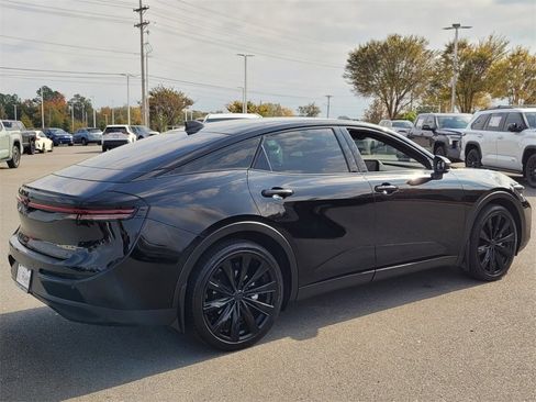 Used 2025 Toyota Crown Platinum image 3