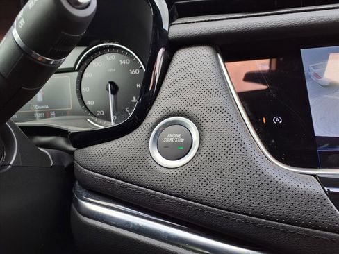 Certified 2025 Cadillac XT5 Premium Luxury AWD/4WD image 27