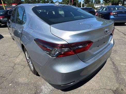 Used 2022 Toyota Camry LE FWD image 7