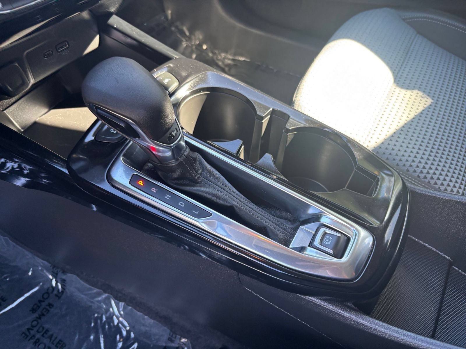 Used 2025 Chevrolet Trax LT w/ LT Convenience Package FWD image 41