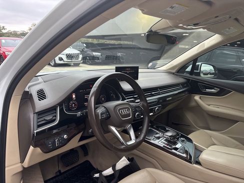 Used 2018 Audi Q7 3.0T Prestige w/ Prestige Package image 12