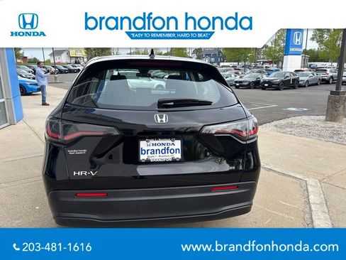 Used 2023 Honda HR-V LX image 5