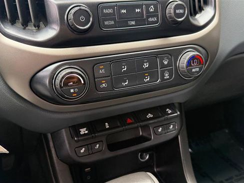 Used 2016 Chevrolet Colorado Z71 AWD/4WD image 33