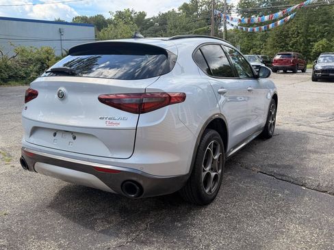 Used 2022 Alfa Romeo Stelvio Ti AWD/4WD image 7
