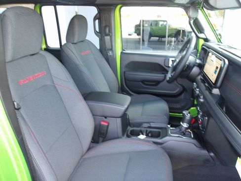 New 2025 Jeep Wrangler Unlimited Rubicon image 20