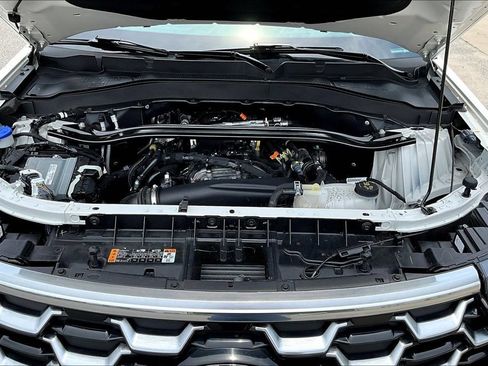Used 2025 Ford Explorer Platinum RWD image 33