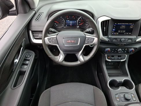 Certified 2023 GMC Terrain SLE w/ Driver Convenience Package image 11