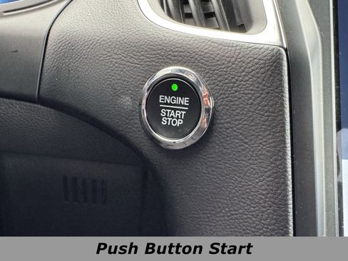 Used 2024 Ford Edge Titanium image 11