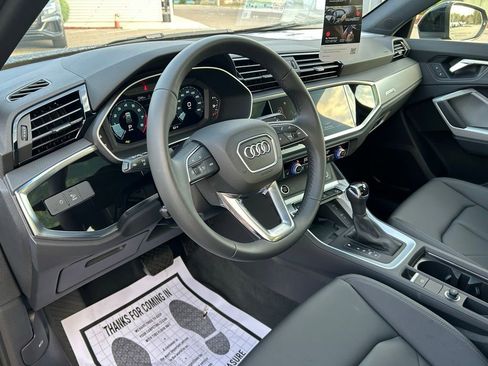 Used 2025 Audi Q3 2.0T Premium w/ Convenience Package image 20