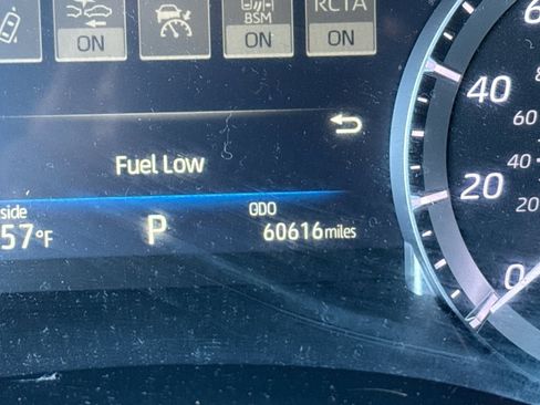 Used 2022 Toyota Highlander XLE image 20