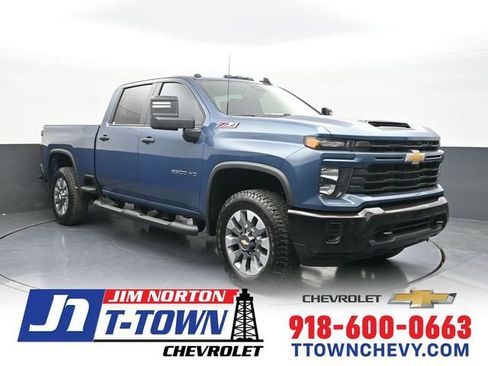 New 2026 Chevrolet Silverado 2500 Custom w/ Custom Value Package AWD/4WD image 1