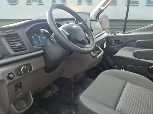New 2026 Ford Transit 250 148 Medium Roof image 8