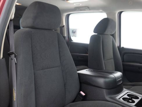 Used 2007 Chevrolet Suburban LT AWD/4WD image 33
