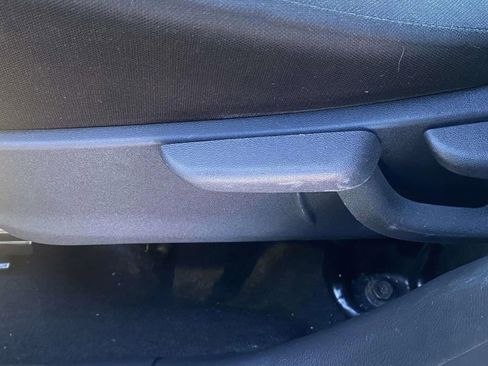 Used 2020 Nissan Kicks SV FWD image 14