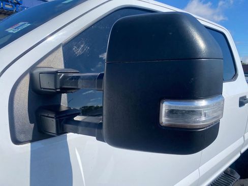 Used 2019 Ford F250 XL w/ Power Equipment Group AWD/4WD image 19