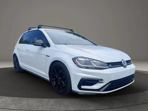 Used 2018 Volkswagen Golf R 4-Door AWD/4WD image 7