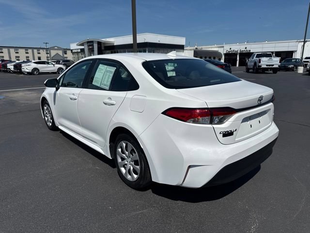 Used 2024 Toyota Corolla LE FWD image 5
