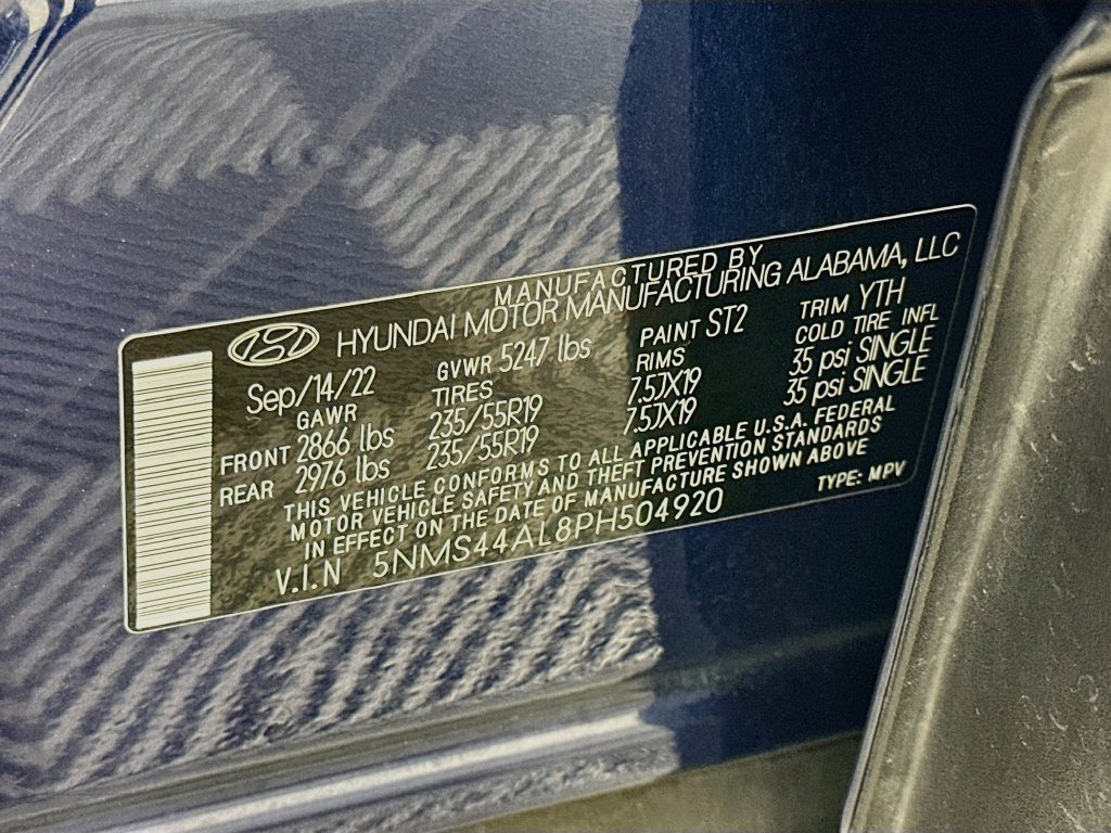 Certified 2023 Hyundai Santa Fe Limited FWD image 33