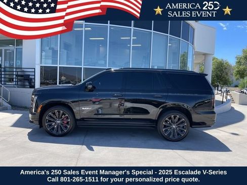 Used 2025 Cadillac Escalade V AWD/4WD image 2