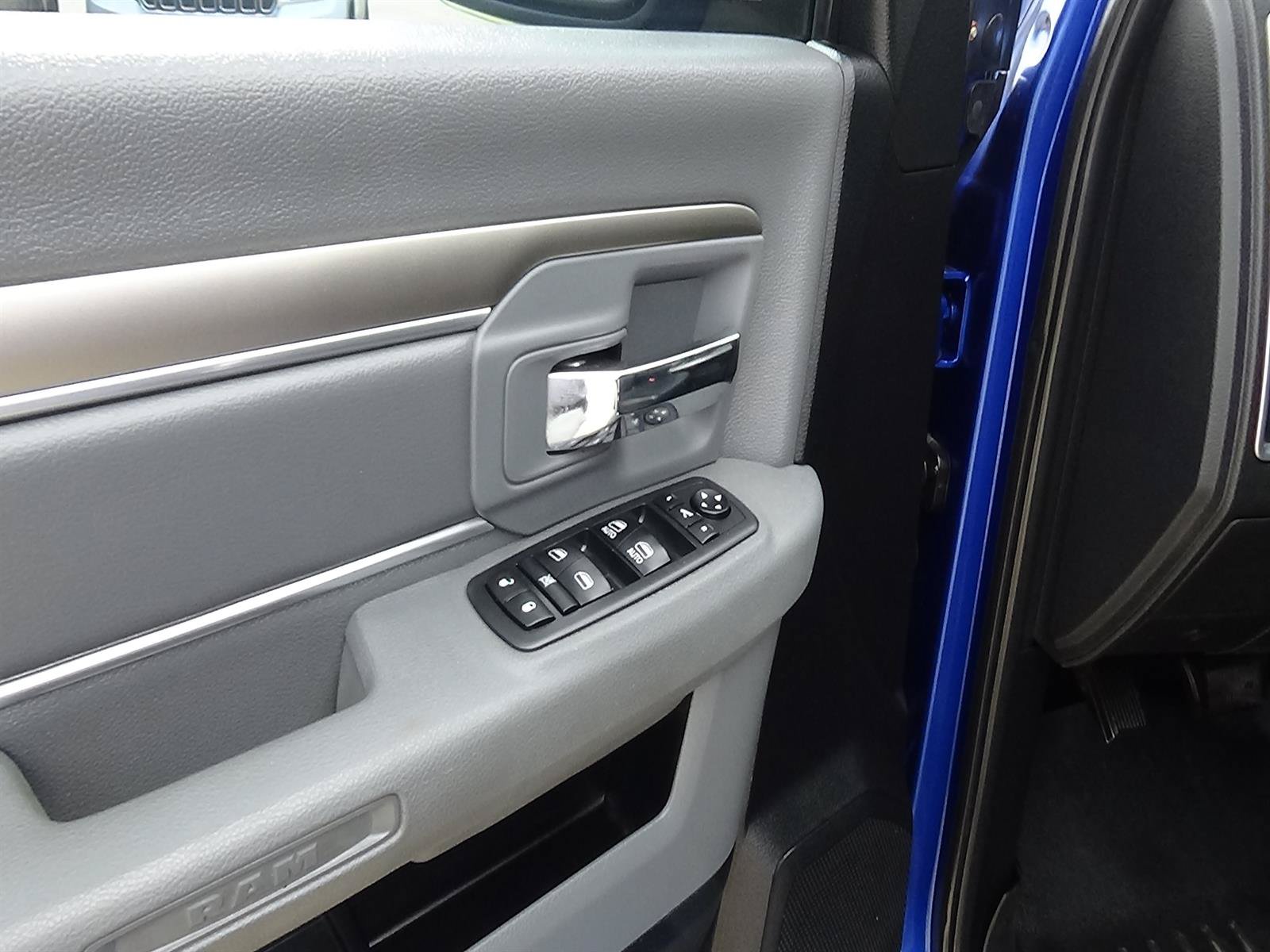 Used 2018 RAM 1500 Big Horn AWD/4WD image 16