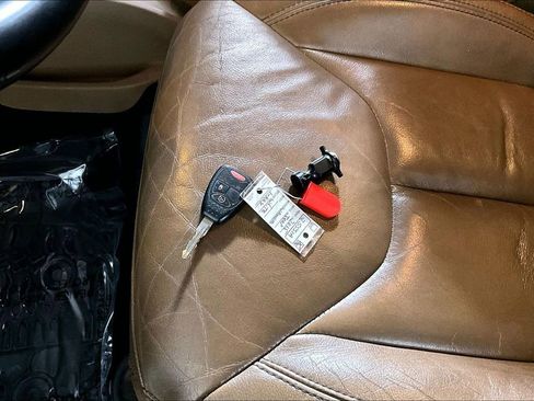 Used 2015 Jeep Wrangler Unlimited Sahara w/ Connectivity Group image 10