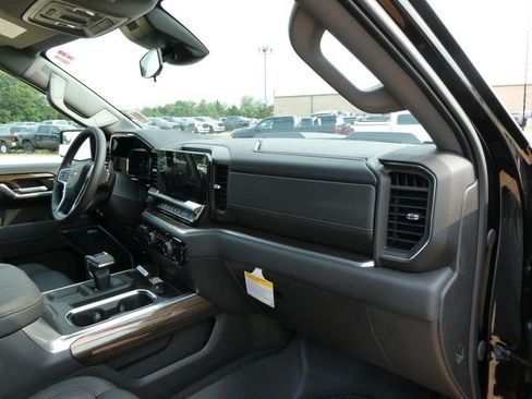 New 2026 Chevrolet Silverado 1500 LT Trail Boss w/ Convenience Package II AWD/4WD image 11