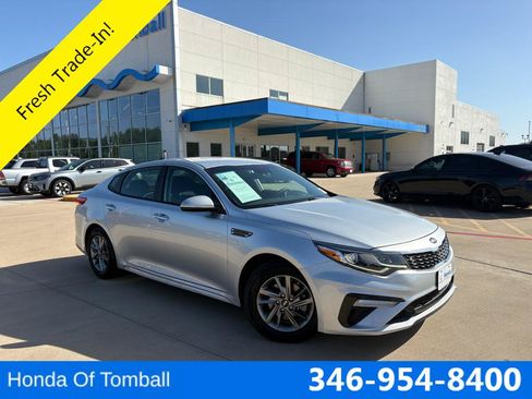 Used 2019 Kia Optima LX FWD image 1