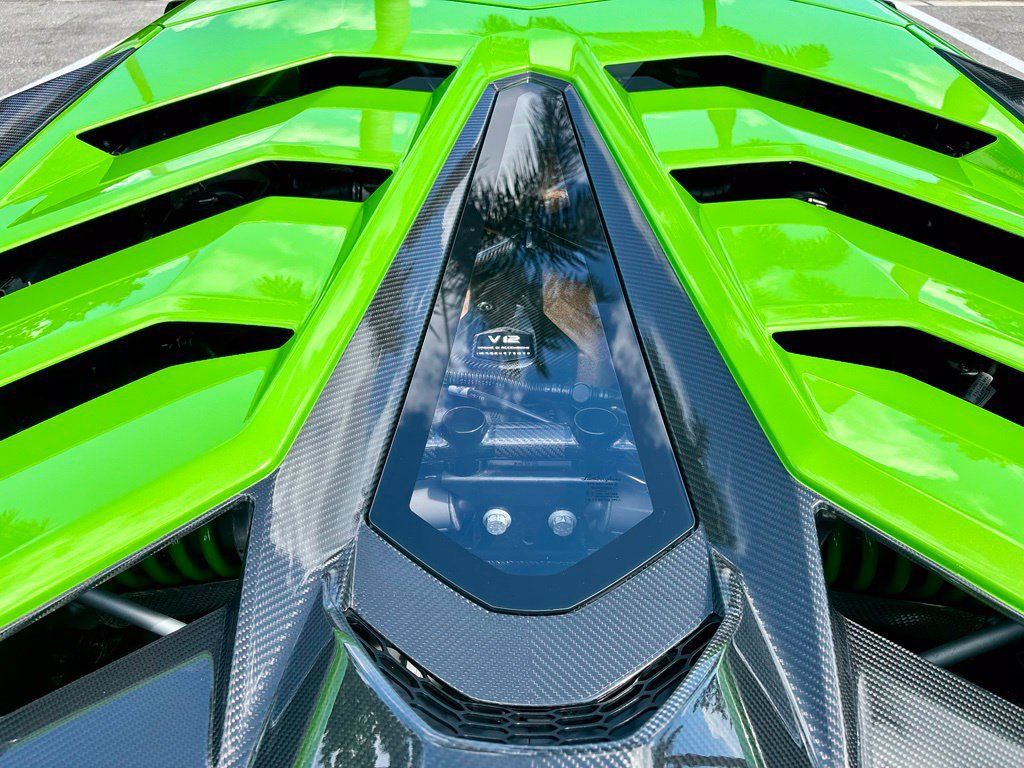 Used 2019 Lamborghini Aventador SVJ AWD/4WD image 39