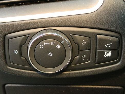 Used 2022 Ford Edge SEL w/ Sport Appearance Package image 21