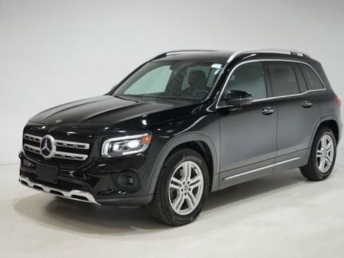 Used 2022 Mercedes-Benz GLB 250 4MATIC image 3