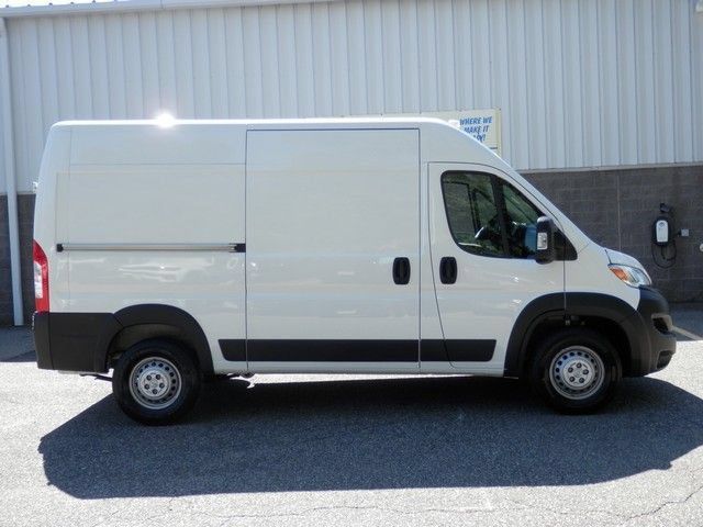 Used 2025 RAM ProMaster 2500 w/ Convenience Group FWD image 10