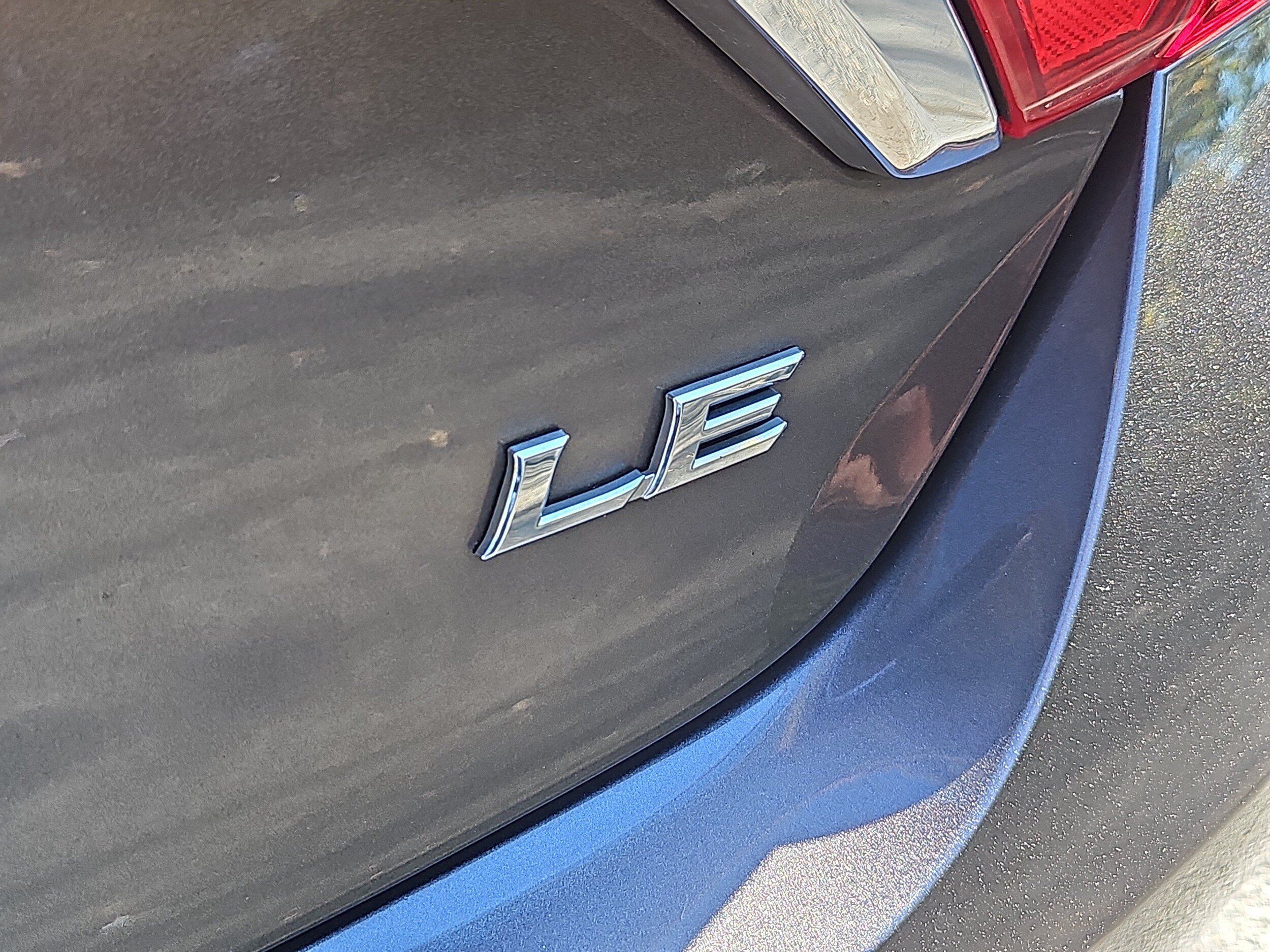 Used 2015 Toyota Camry LE FWD image 5