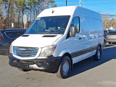 Used 2014 Freightliner Sprinter 2500 image 3