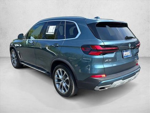 Used 2024 BMW X5 xDrive40i w/ Premium Package AWD/4WD image 7
