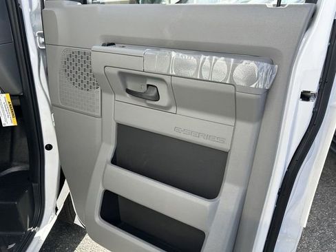 New 2024 Ford E-450 and Econoline 450 Super Duty w/ Power Windows & Locks Group image 30