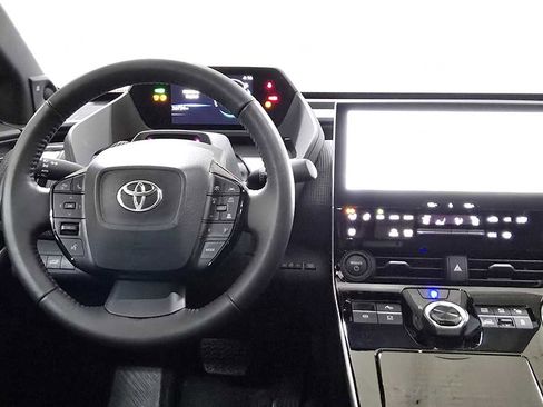 Used 2024 Mercedes-Benz Sprinter 2500 image 52