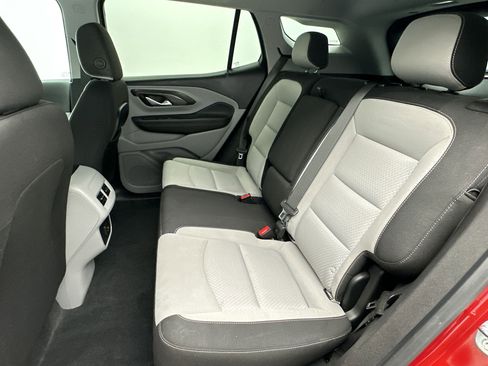 Used 2022 GMC Terrain SLE w/ Driver Convenience Package image 15